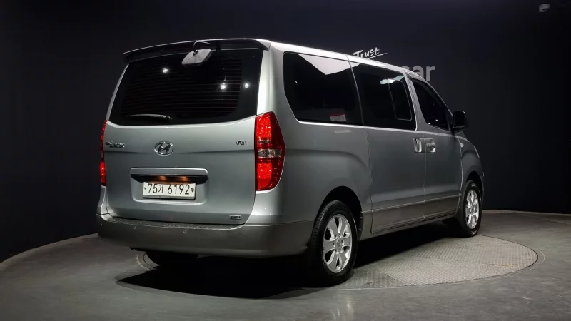 Hyundai Grand Starex