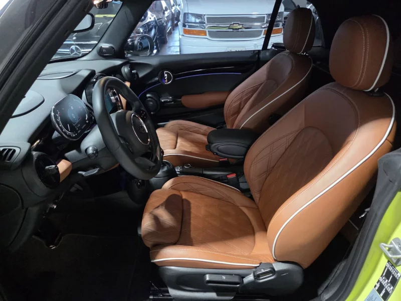 MINI Cooper Convertible