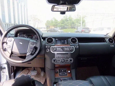 Land Rover DISCOVERY
