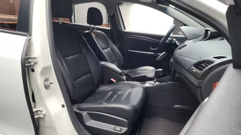 Renault SM3