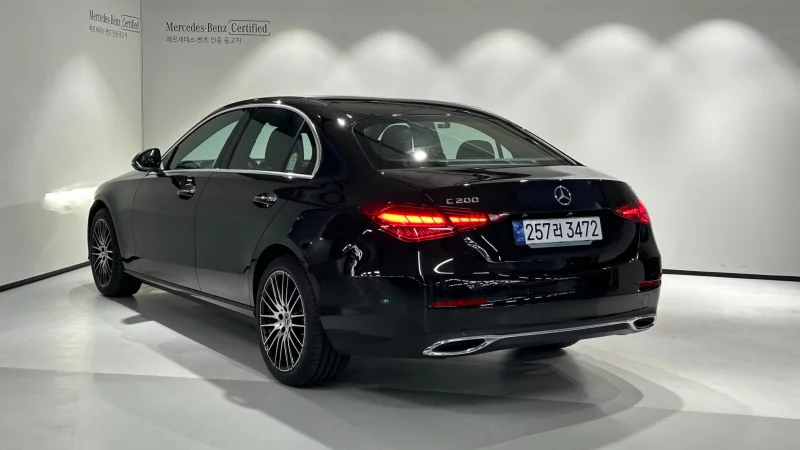 Mercedes-Benz C-Class