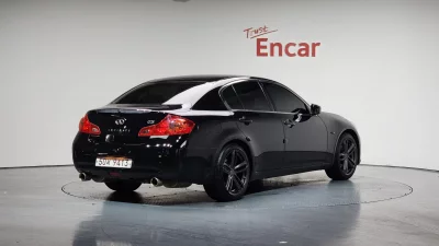 Infiniti G