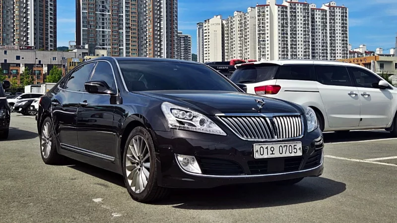 Hyundai Equus