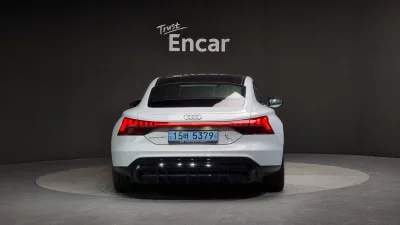 Audi E-TRON GT