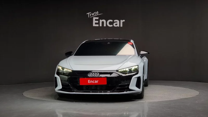 Audi E-TRON GT