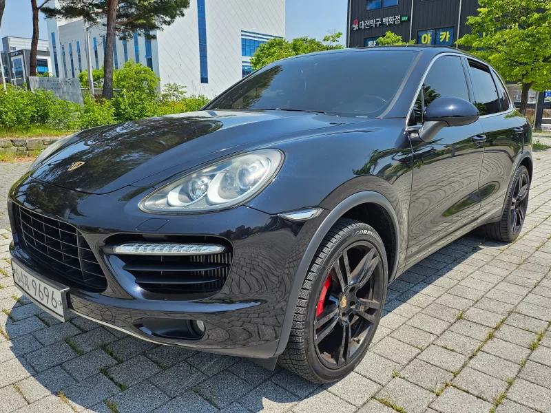 Porsche CAYENNE