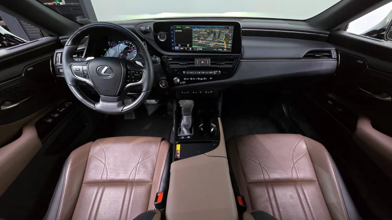 Lexus ES300h