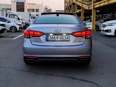 Hyundai Aslan