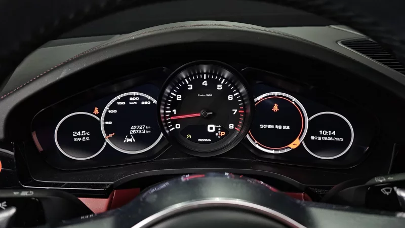 Porsche CAYENNE