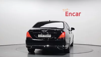 Genesis EQ900