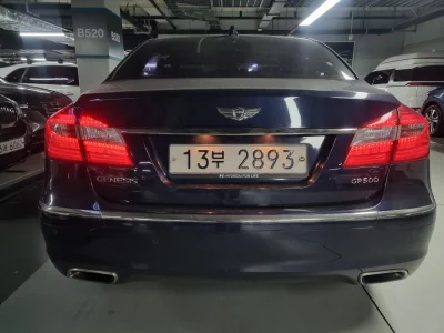 Hyundai Genesis