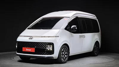 Hyundai Staria