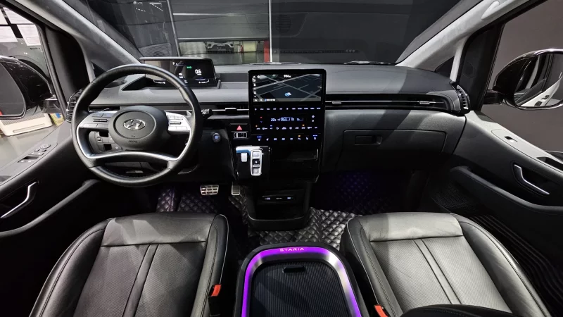 Hyundai Staria