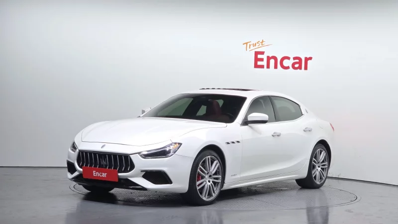 Maserati GHIBLI