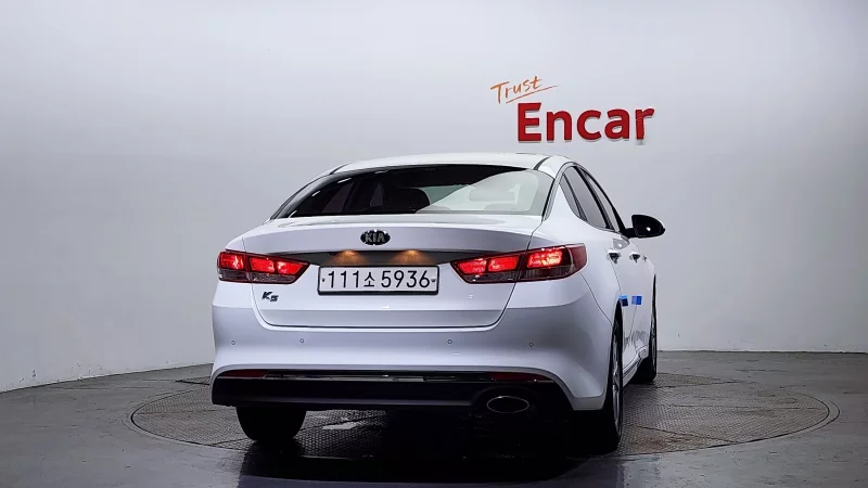 Kia K5