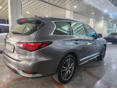 Infiniti QX60