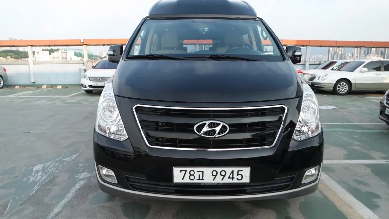 Hyundai Starex