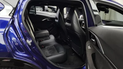 Infiniti Q30