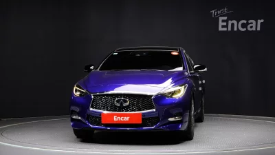 Infiniti Q30