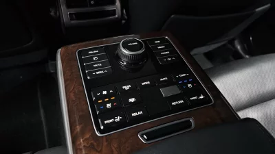Hyundai Equus