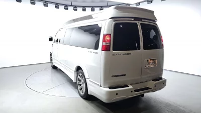Chevrolet Express Van
