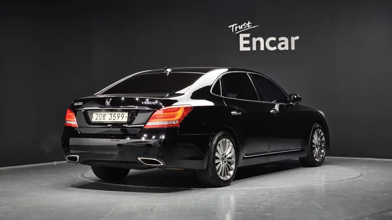 Hyundai Equus