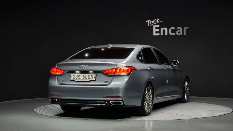 Hyundai Genesis