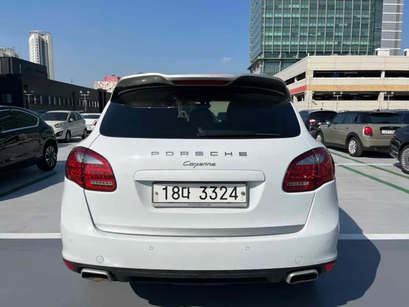 Porsche CAYENNE