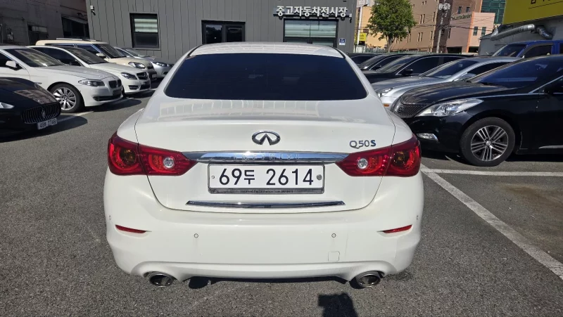 Infiniti Q50