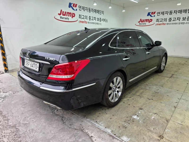 Hyundai Equus