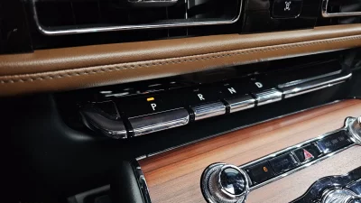 Lincoln AVIATOR