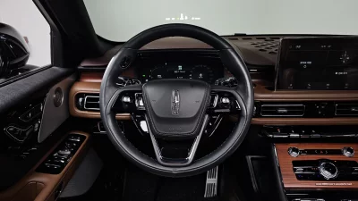 Lincoln AVIATOR