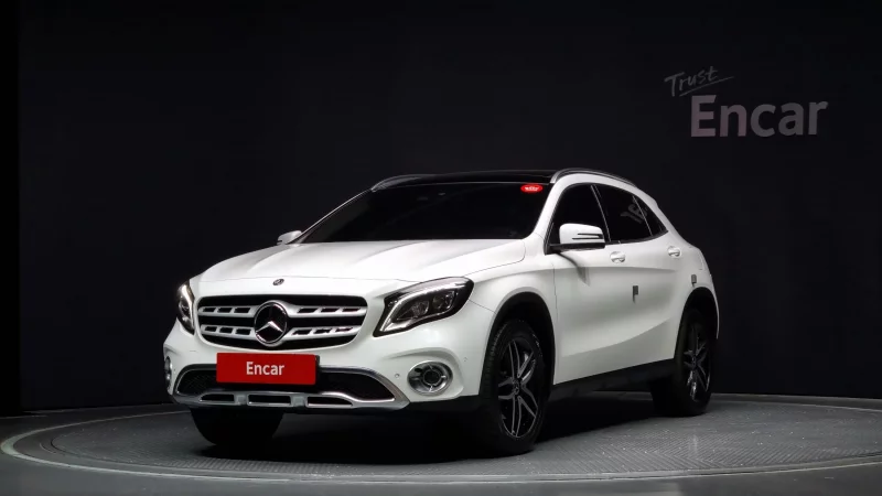 Mercedes-Benz GLA-Class