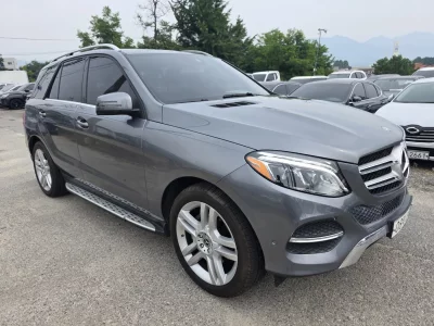 Mercedes-Benz GLE-Class