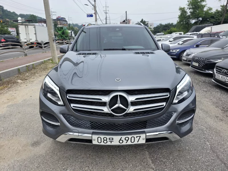 Mercedes-Benz GLE-Class