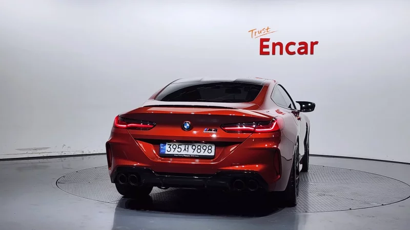 BMW M8