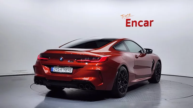 BMW M8