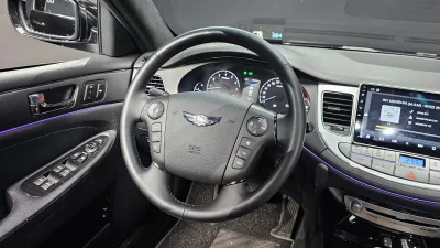 Hyundai Genesis