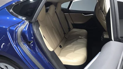 Tesla MODEL S