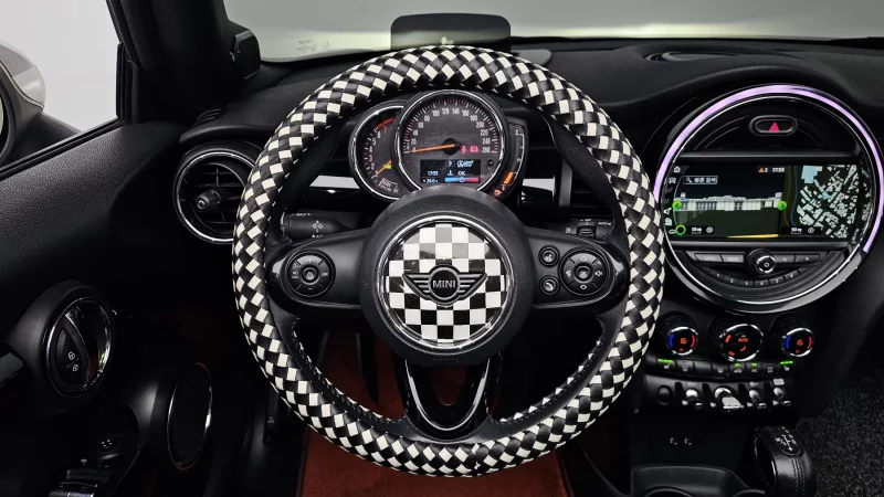 MINI Cooper Convertible