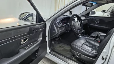 Kia OPIRUS