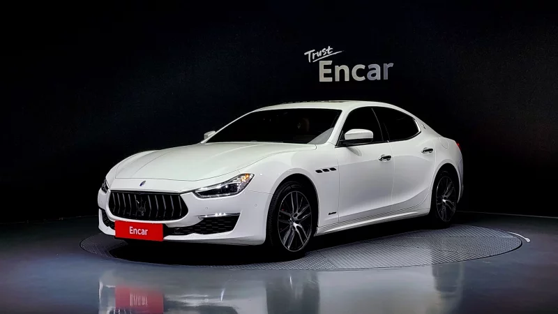 Maserati GHIBLI
