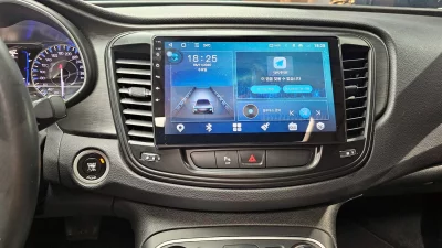 Chrysler 200