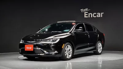 Chrysler 200