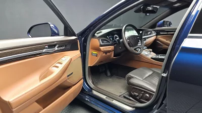Genesis G90