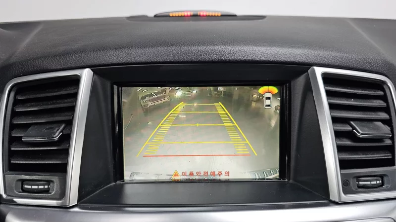 Mercedes-Benz M-class