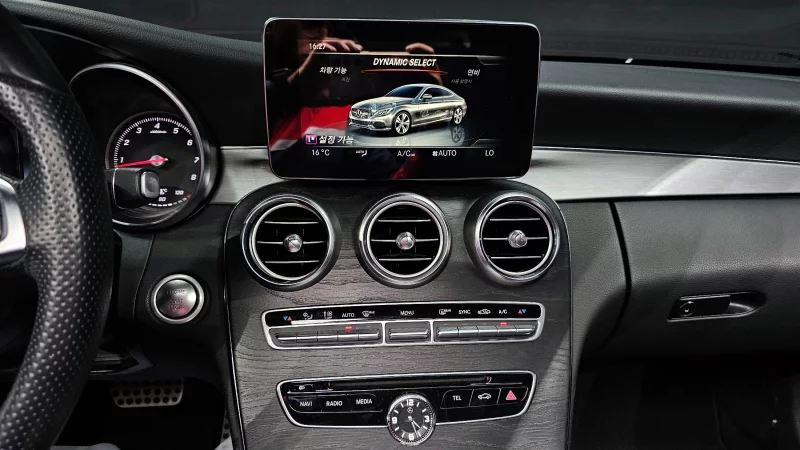 Mercedes-Benz C-Class