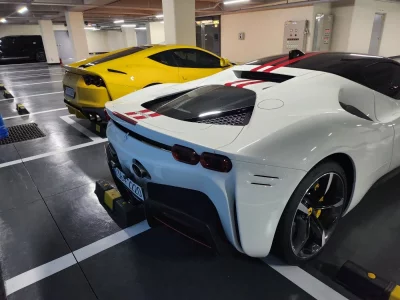 Ferrari SF90