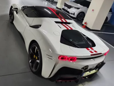 Ferrari SF90