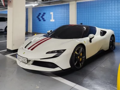 Ferrari SF90